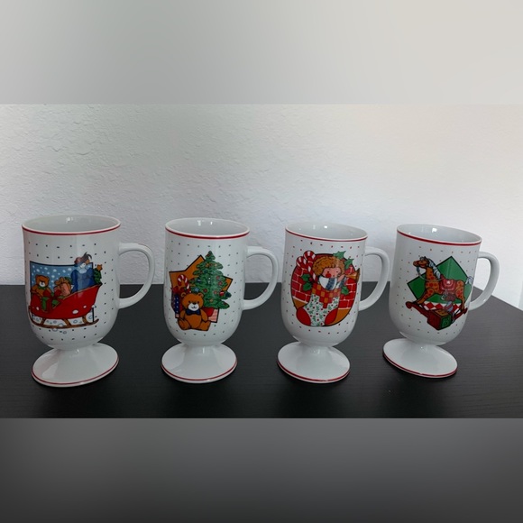 VINTAGE Fine Porcelain Christmas Theme Print Design 4 pcs Mug Set.(NWT) - Picture 2 of 5